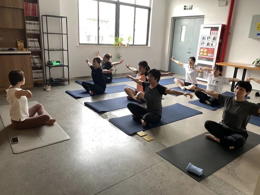 夏日炎炎， 中泰“瑜”你攜手同行
